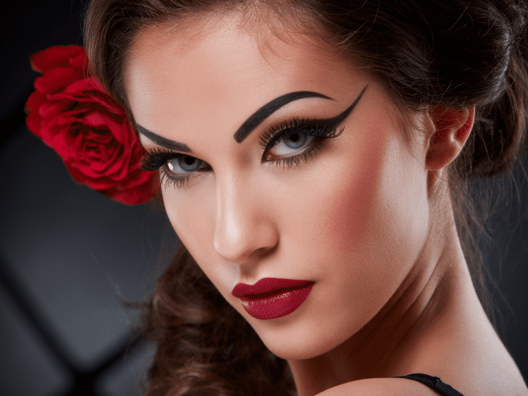 Seductive Femme Fatale Makeup Looks That Radiate Power and Confidence