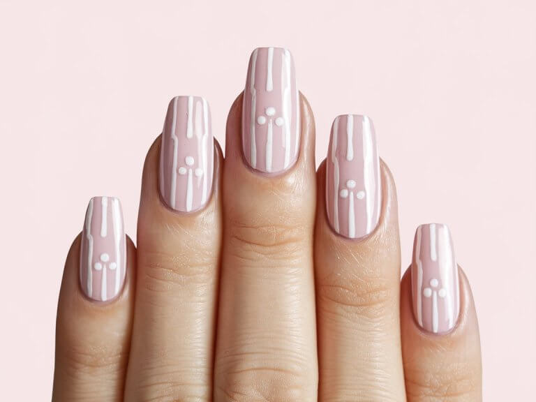 Classy Minimalist Nail Art – Elegant, Subtle, and Stylish