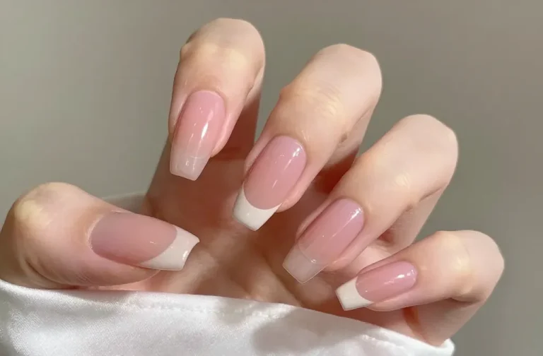 7 Nail Shapes for Short Fingers That Make Hands Look Longer: Virtually Effortless